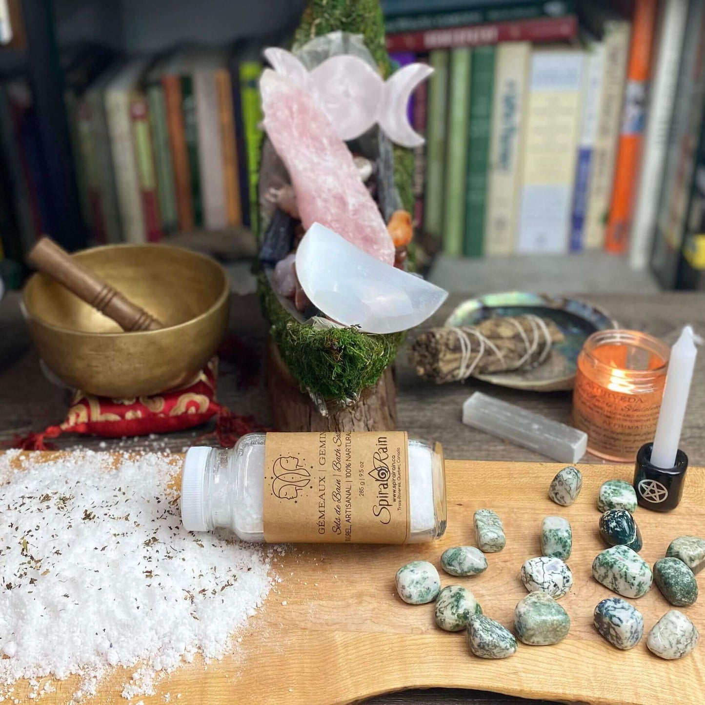 Gemini (May 21 - Jun 20) Box at $85 only from Spiral Rain