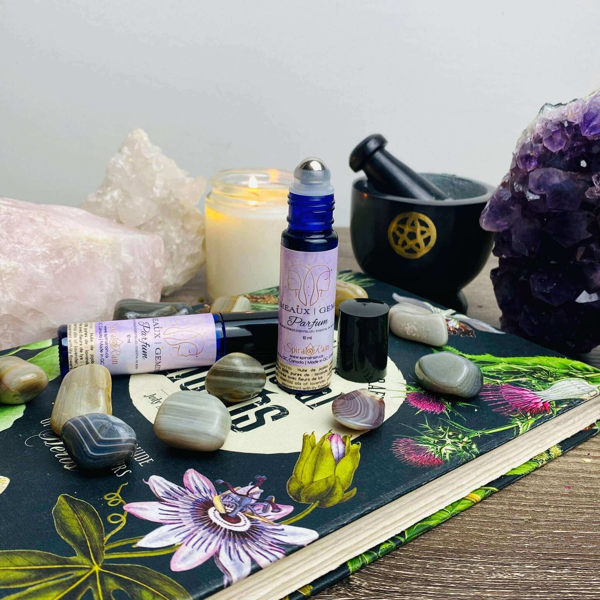 Gemini (May 21 - Jun 20) Box at $85 only from Spiral Rain